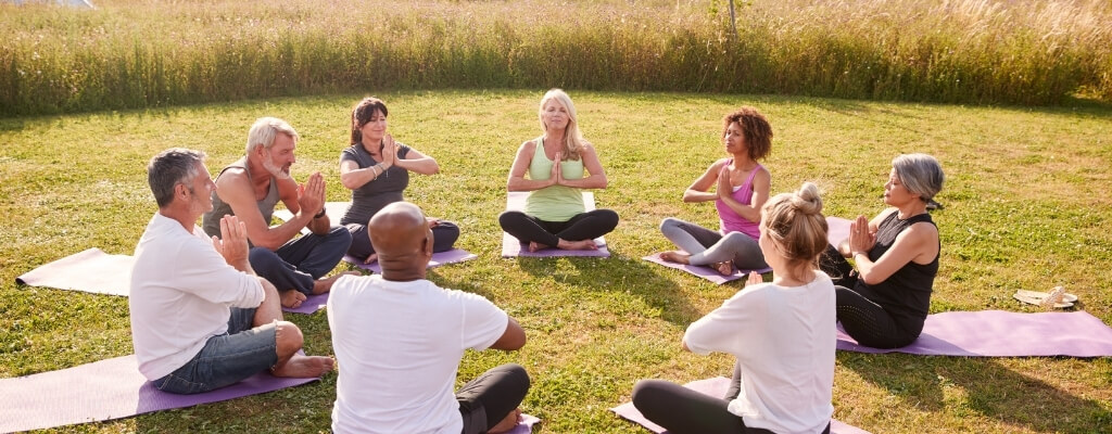 How to Choose the Right Retreat & What to Look For