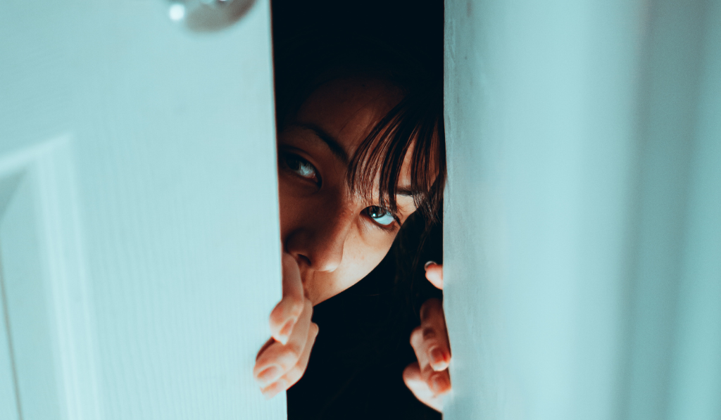 Female Covert Narcissist: Signs and Traits