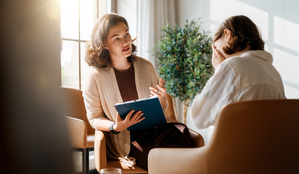 Attachment Trauma: Signs, Causes, and How to Heal