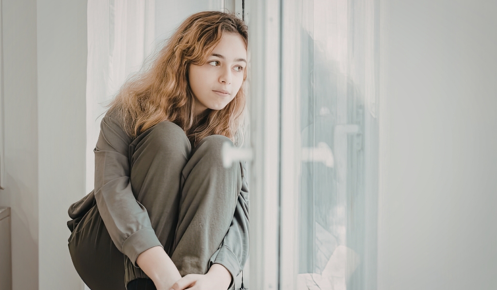 What Is Emotional Baggage? Signs, Causes, and How to Let Go